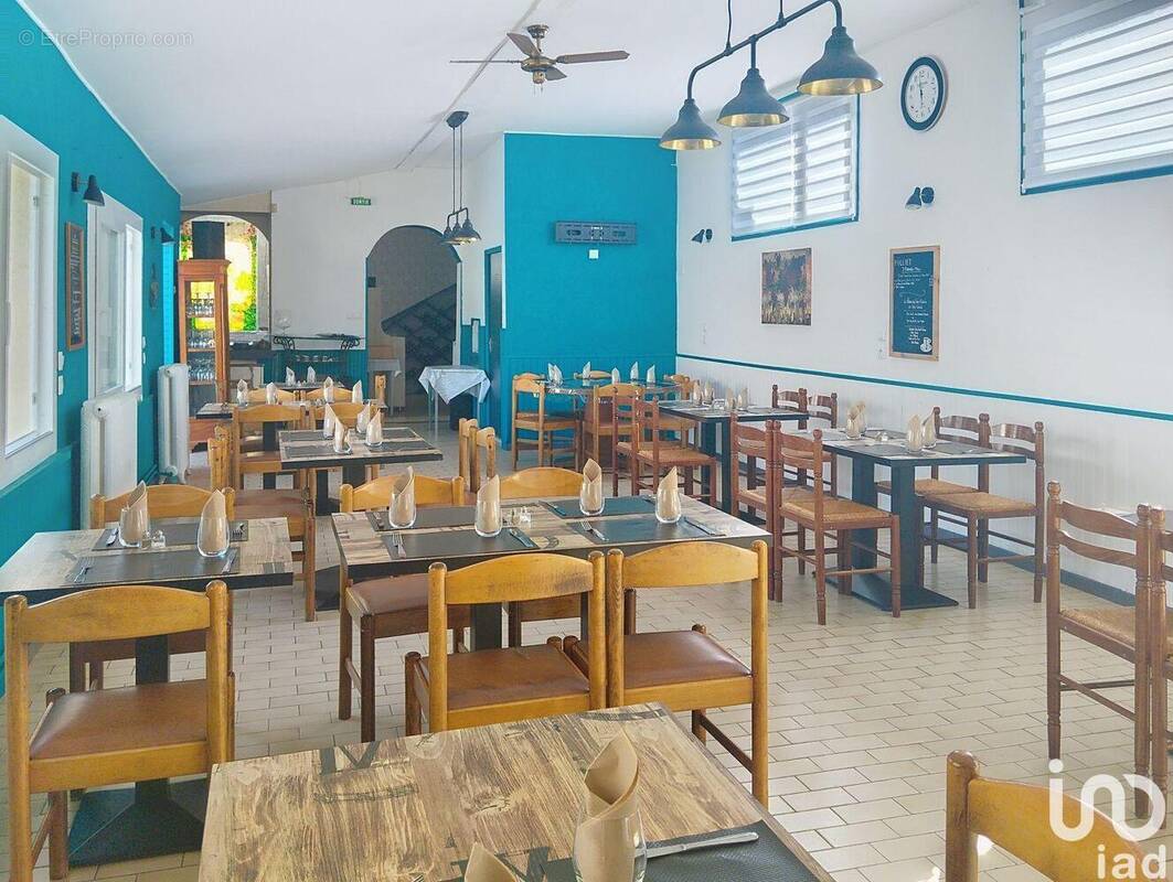 Photo 1 - Commerce à FISMES