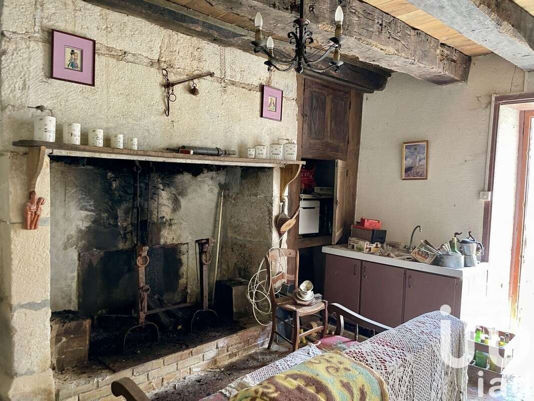 Photo 6 - Maison à MILHAC-DE-NONTRON