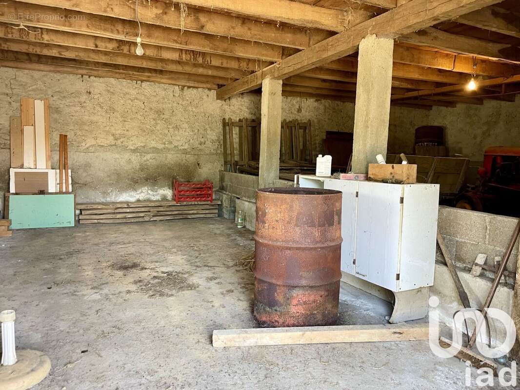 Photo 7 - Maison à MILHAC-DE-NONTRON