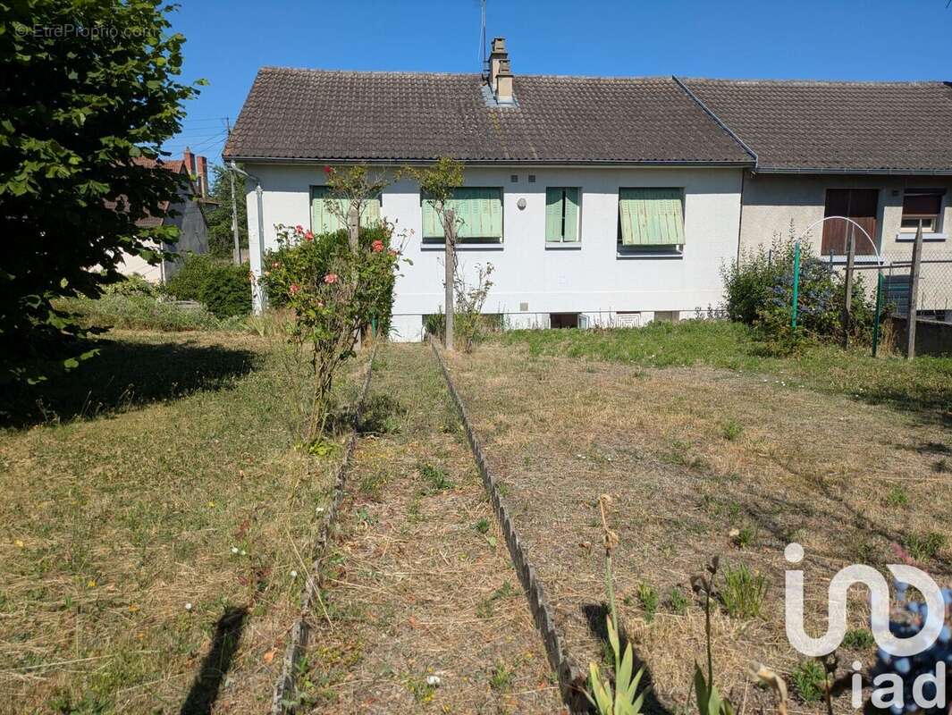 Photo 7 - Maison à MONTLUCON