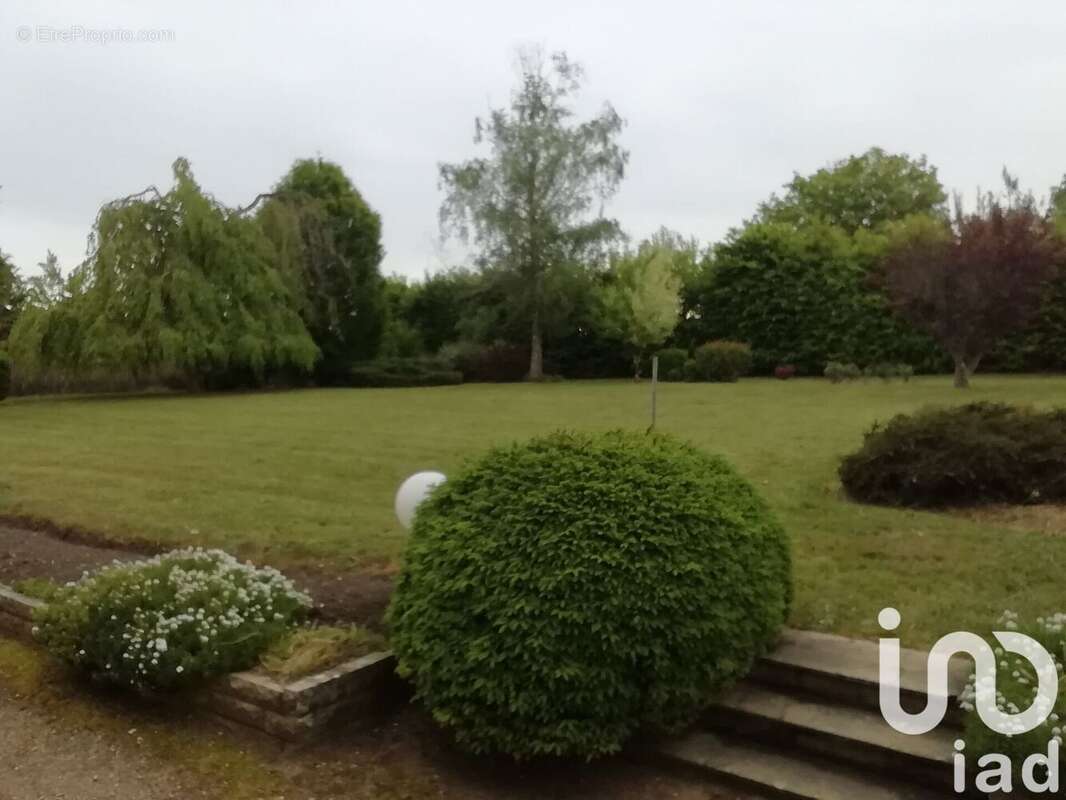 Photo 2 - Maison à VARENNES