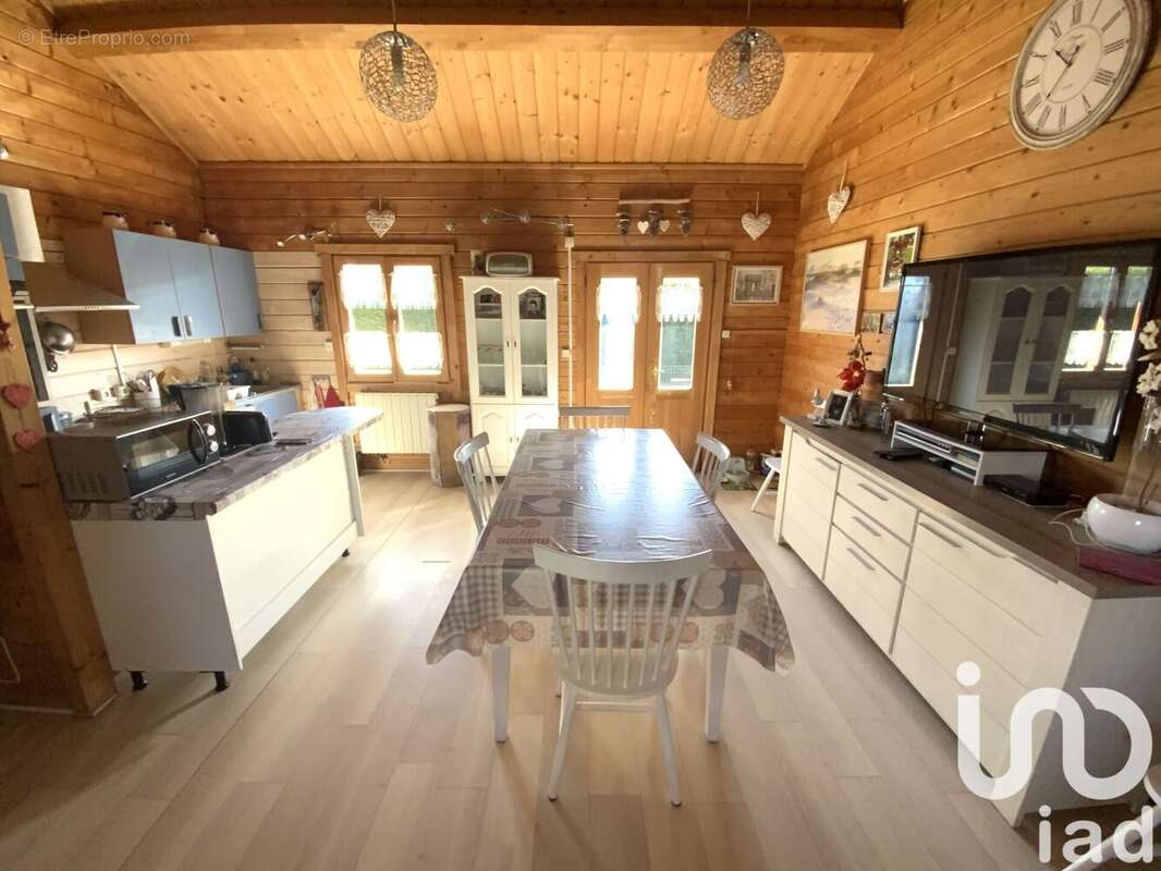 Photo 2 - Maison à RANG-DU-FLIERS