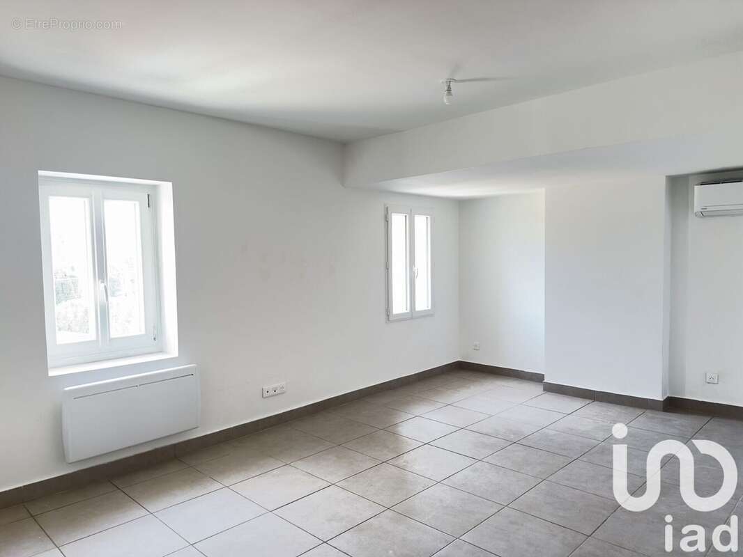 Photo 3 - Appartement à BESSE-SUR-ISSOLE