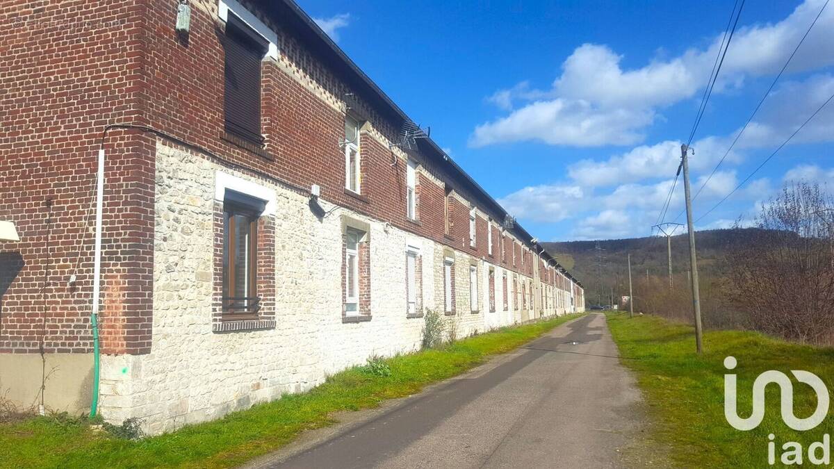 Photo 1 - Maison à SAINT-ETIENNE-DU-ROUVRAY