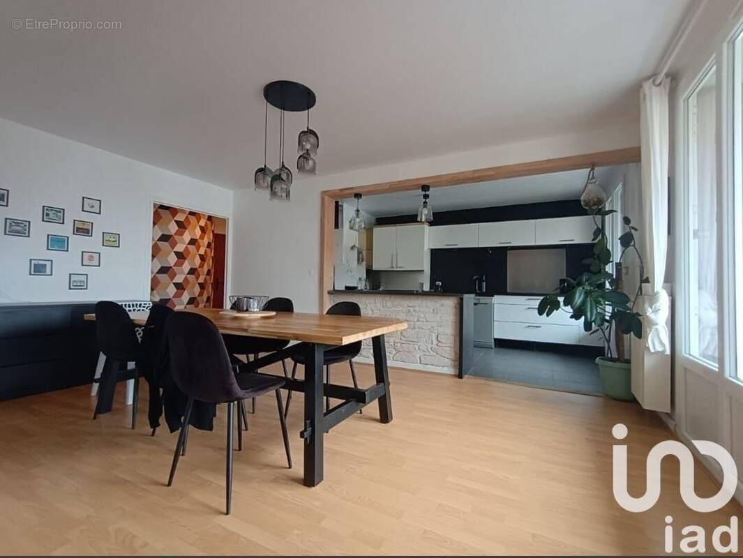 Photo 1 - Appartement à BOURGOIN-JALLIEU