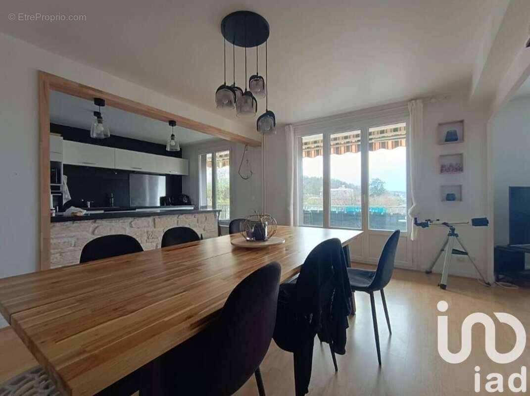 Photo 2 - Appartement à BOURGOIN-JALLIEU