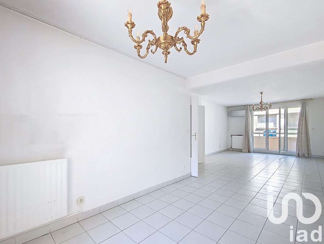Photo 4 - Appartement à VILLEURBANNE
