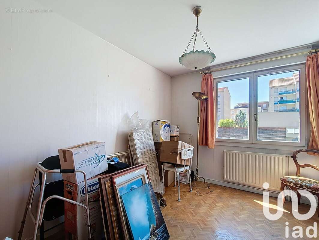 Photo 9 - Appartement à VILLEURBANNE