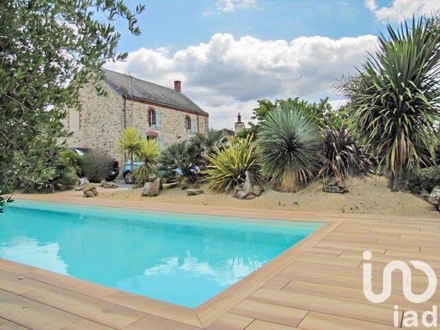 Photo 1 - Maison à BEAULIEU-SOUS-LA-ROCHE