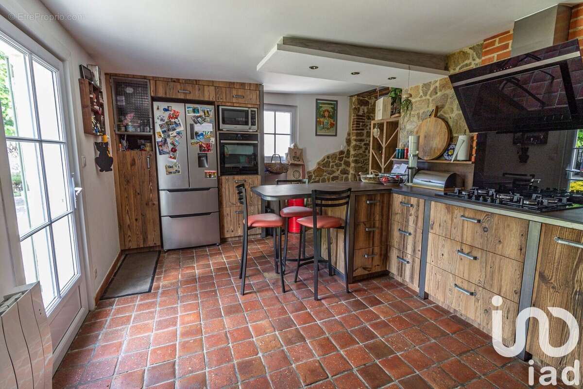 Photo 8 - Maison à BEAULIEU-SOUS-LA-ROCHE