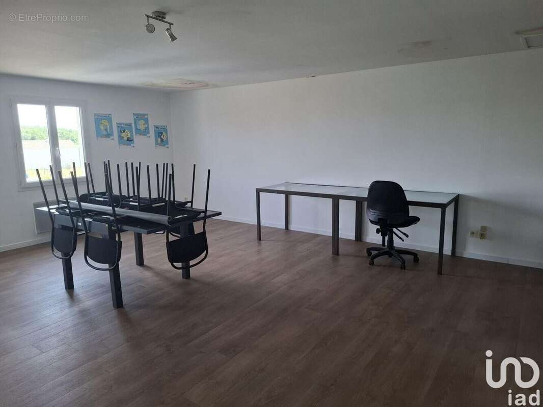 Photo 4 - Commerce à MARENNES