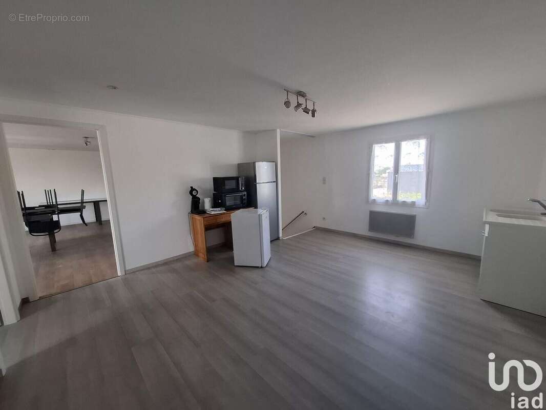 Photo 6 - Commerce à MARENNES