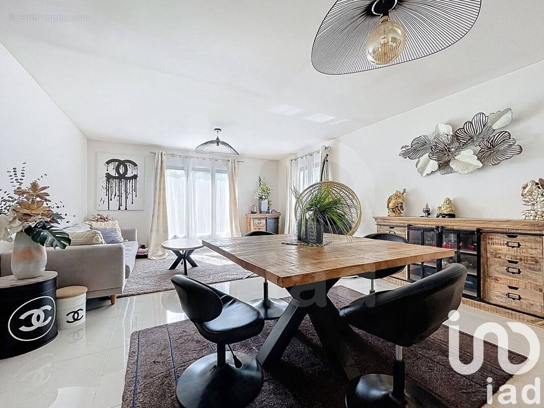 Photo 1 - Maison à PONTAULT-COMBAULT