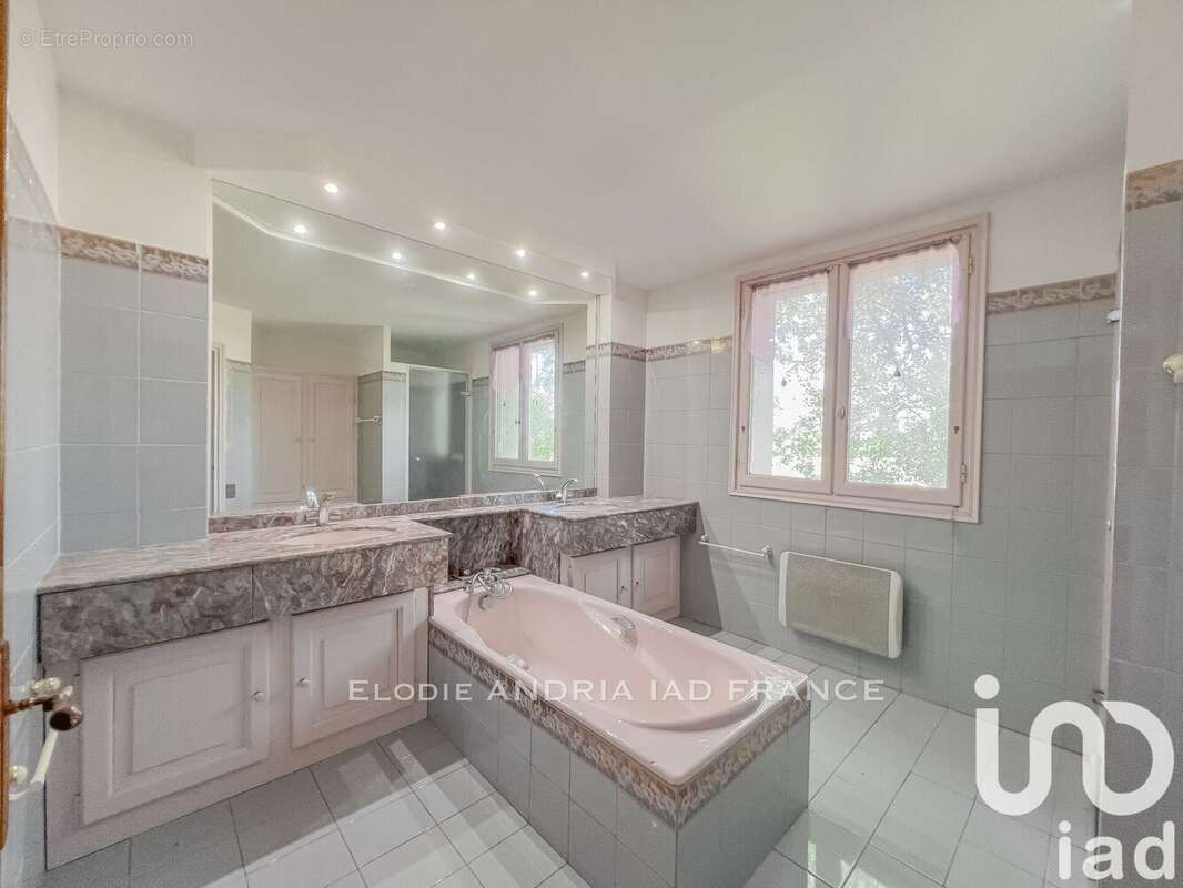 Photo 6 - Maison à LE THOR