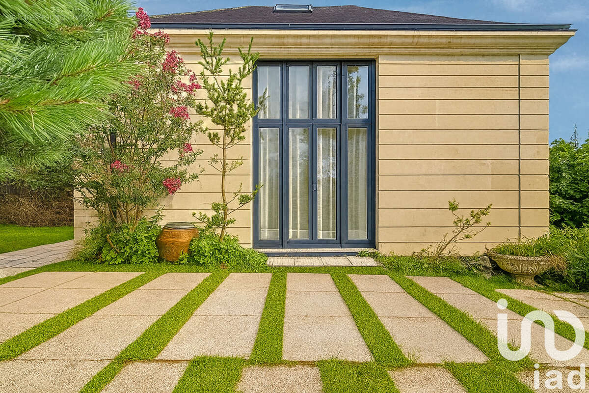 Photo 2 - Maison à MANDRES-LES-ROSES