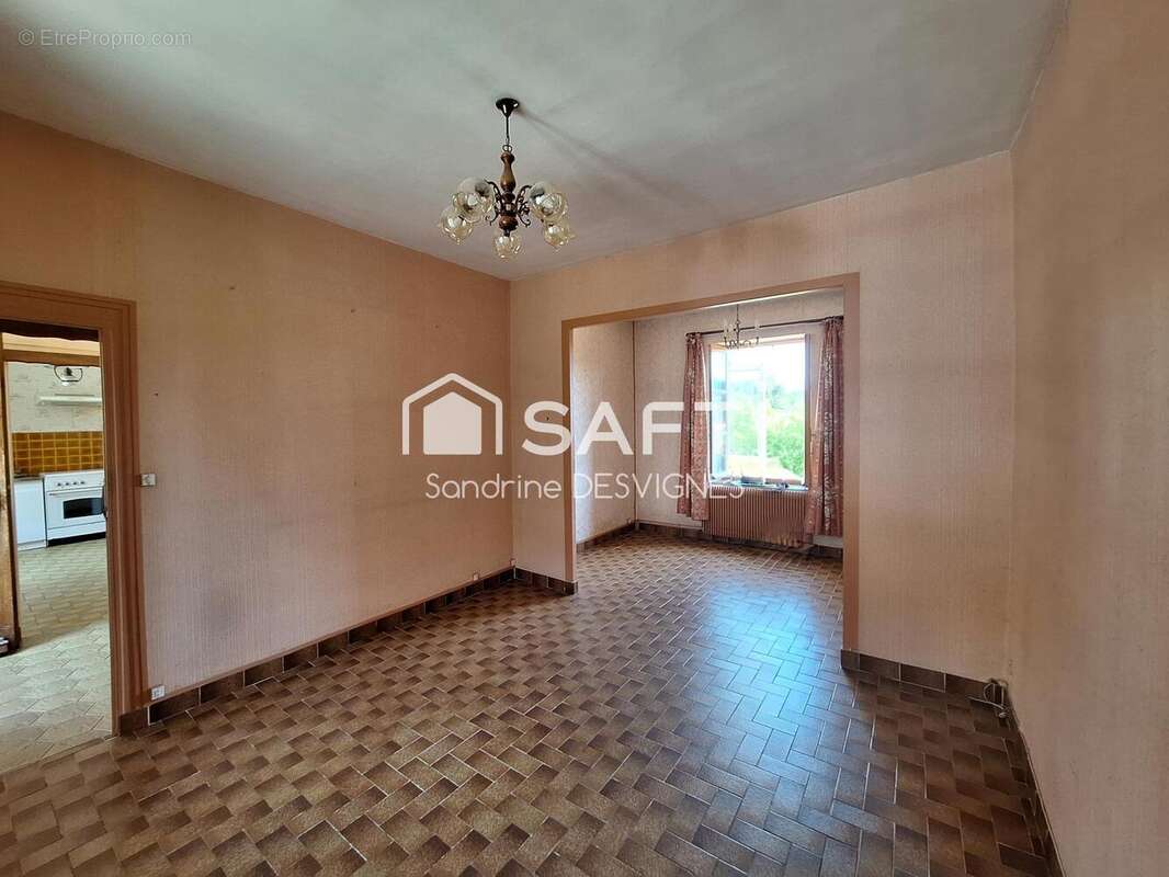 Photo 5 - Maison à SAINT-LEGER-SOUS-BEUVRAY