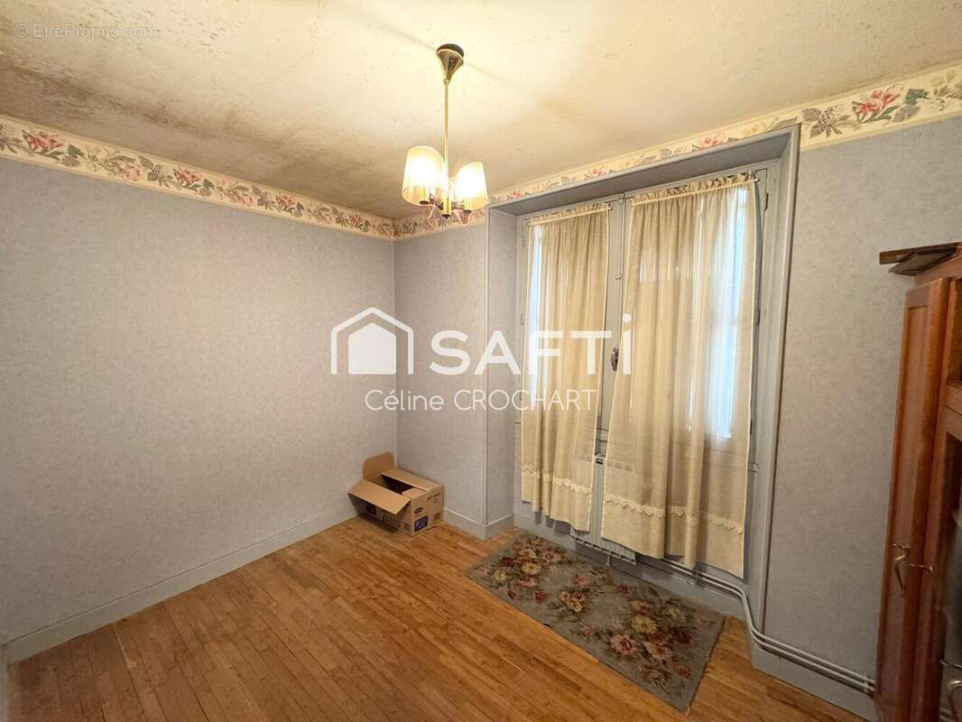 Photo 2 - Maison à SAINT-RABIER