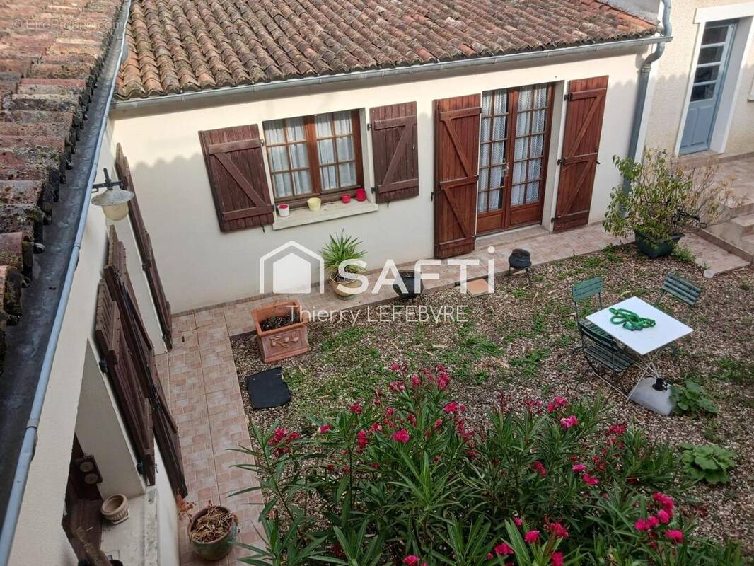 Photo 1 - Maison à JAUNAY-CLAN