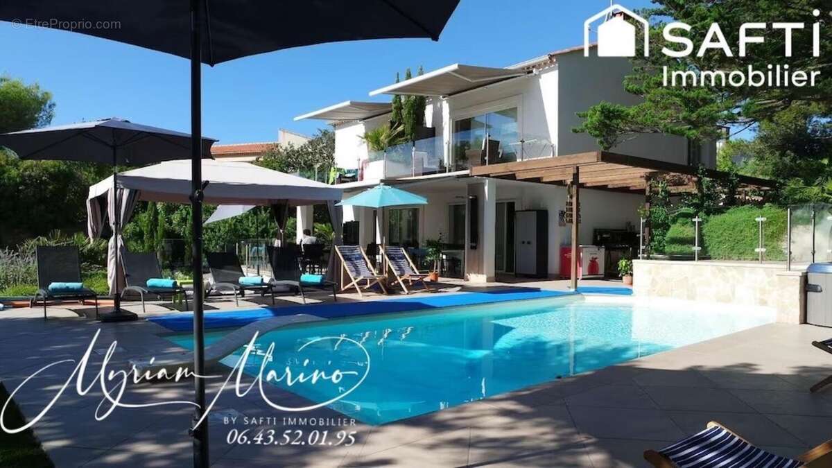 Photo 2 - Maison à FREJUS