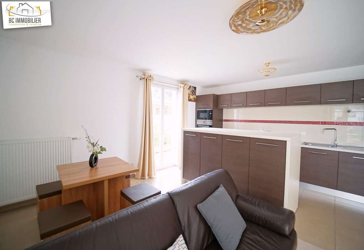 Appartement à FERNEY-VOLTAIRE