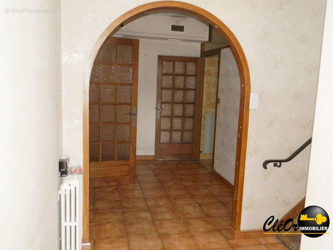 Maison à SAINT-VINCENT-EN-BRESSE