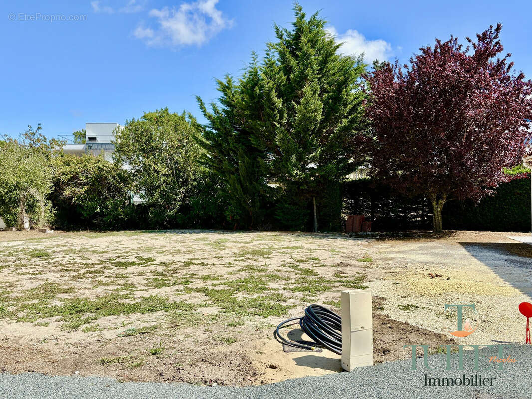 Terrain à LA TREMBLADE