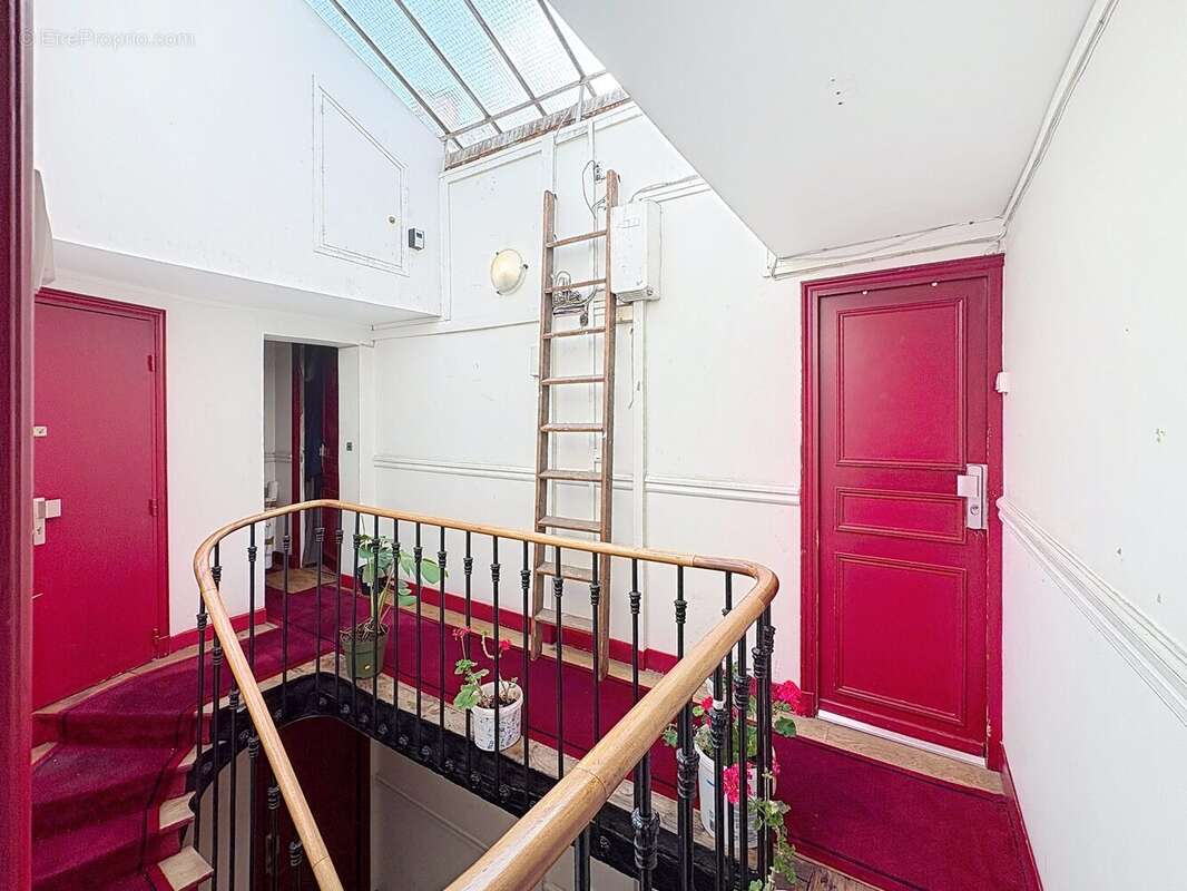 Appartement à PARIS-9E