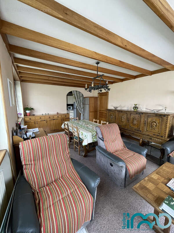 Maison à LUC-LA-PRIMAUBE