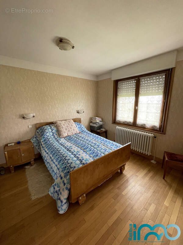 Maison à LUC-LA-PRIMAUBE