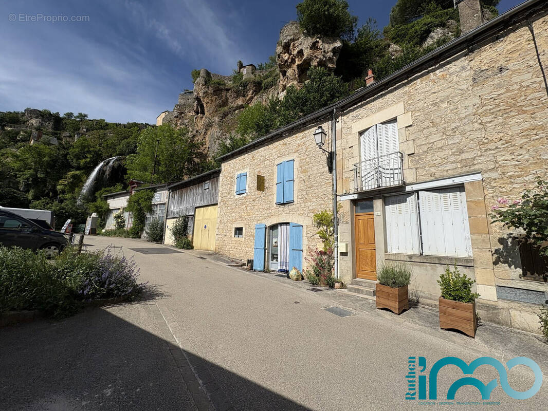 Maison à SALLES-LA-SOURCE