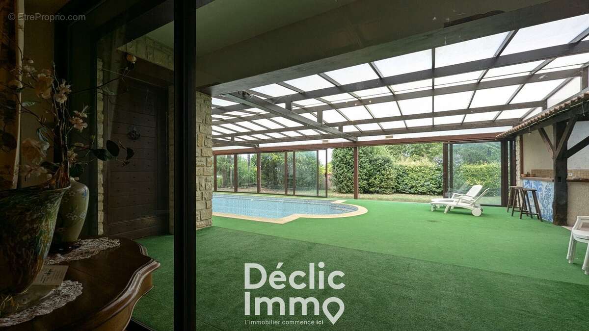 Maison à BARBEZIEUX-SAINT-HILAIRE