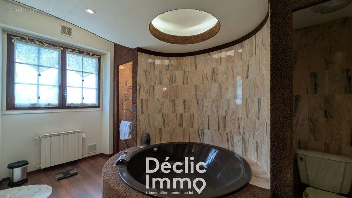 Maison à BARBEZIEUX-SAINT-HILAIRE