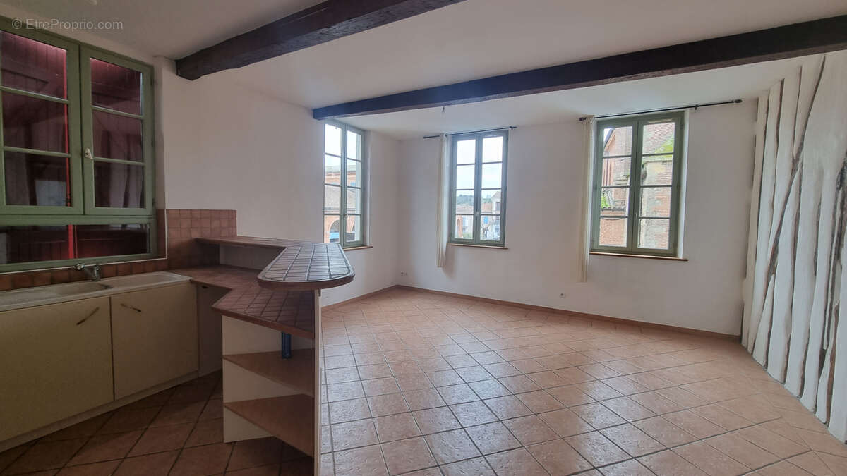 Appartement à L&#039;ISLE-EN-DODON