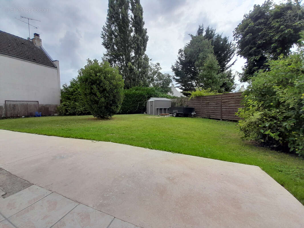 Maison à AUNAY-SOUS-AUNEAU