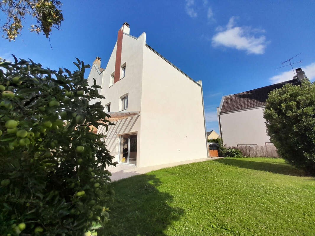 Maison à AUNAY-SOUS-AUNEAU