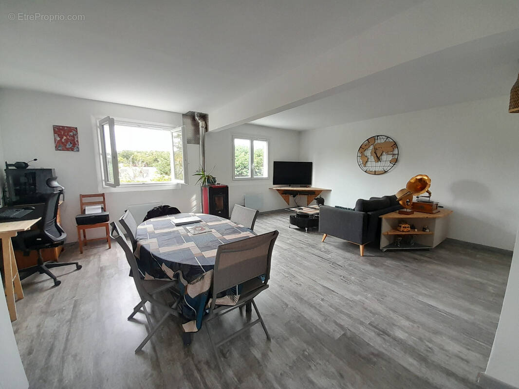 Maison à AUNAY-SOUS-AUNEAU