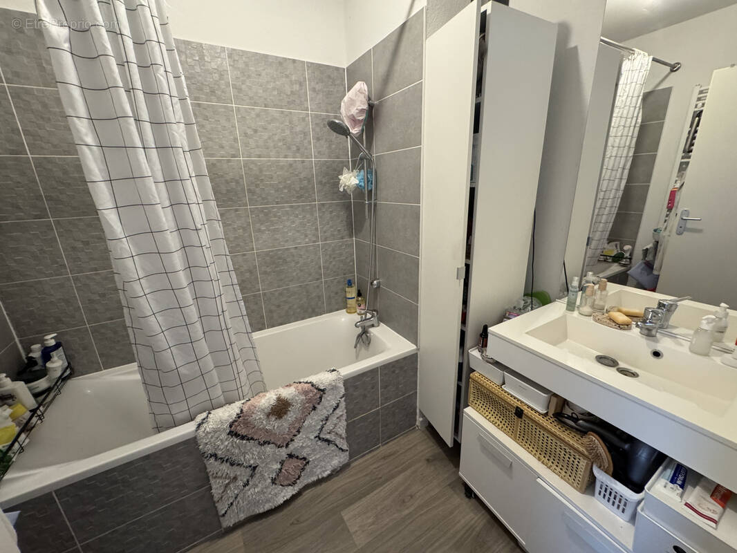 Maison à PAREMPUYRE