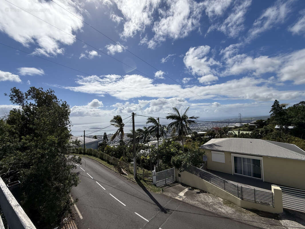 Appartement à SAINT-DENIS