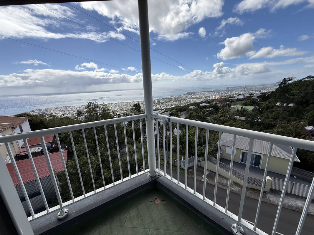 Appartement à SAINT-DENIS