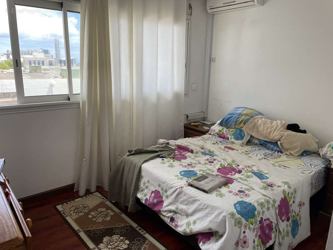 Appartement à SAINT-DENIS