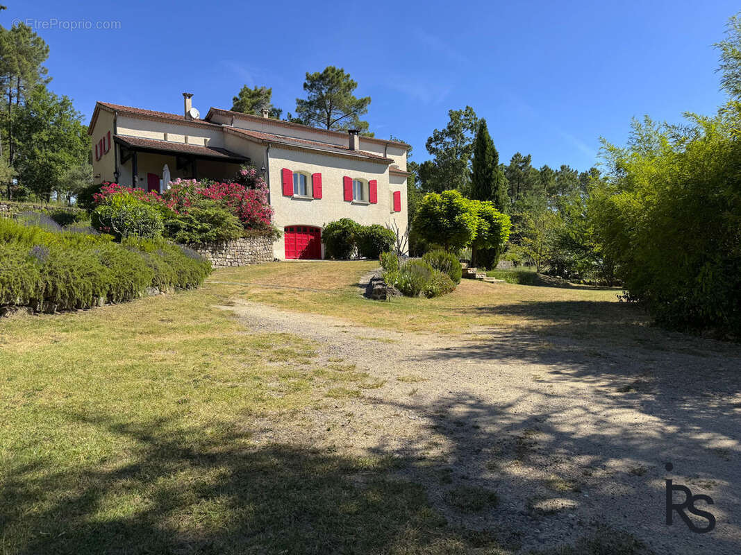 Maison à CHASSIERS