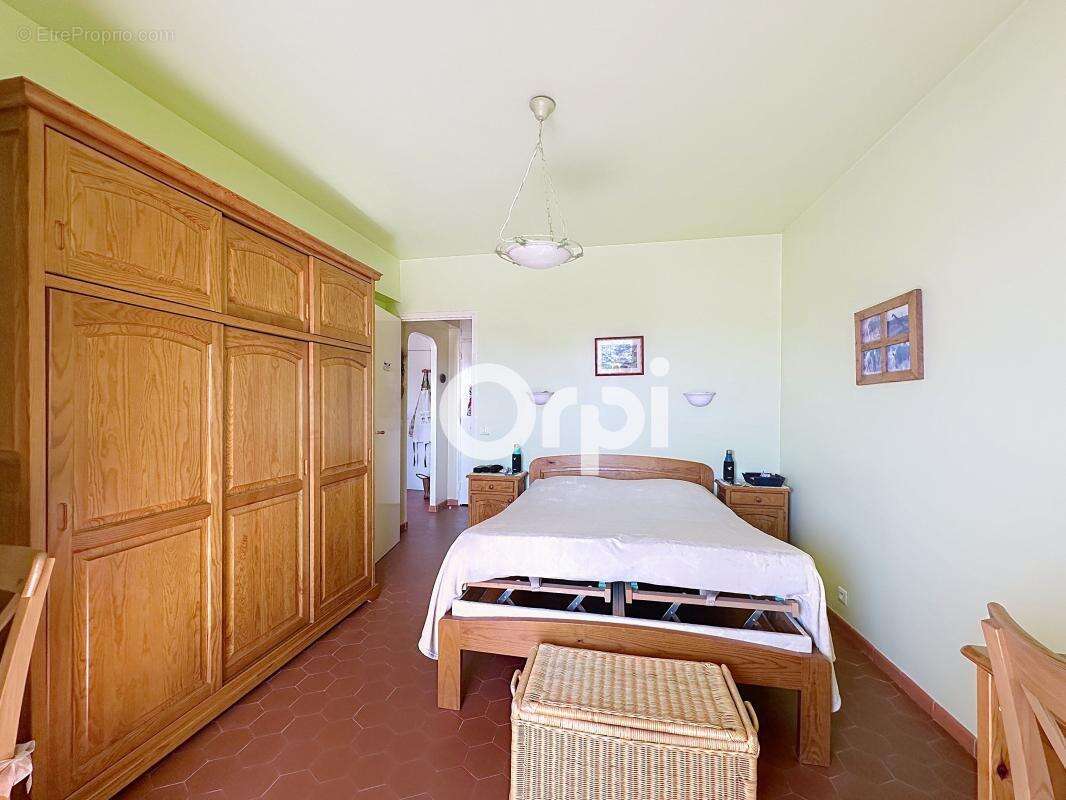 Appartement à VILLENEUVE-LOUBET