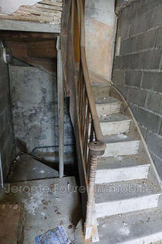 Appartement à EGLETONS