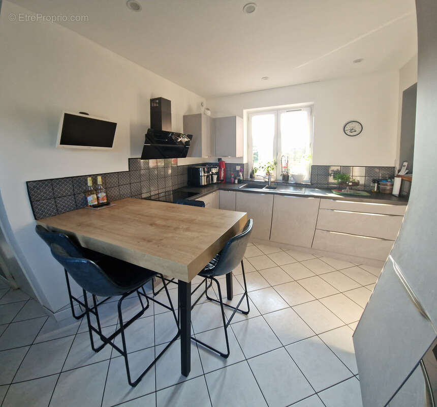 Maison à MARQUILLIES