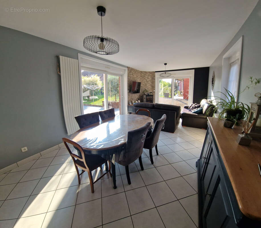 Maison à MARQUILLIES