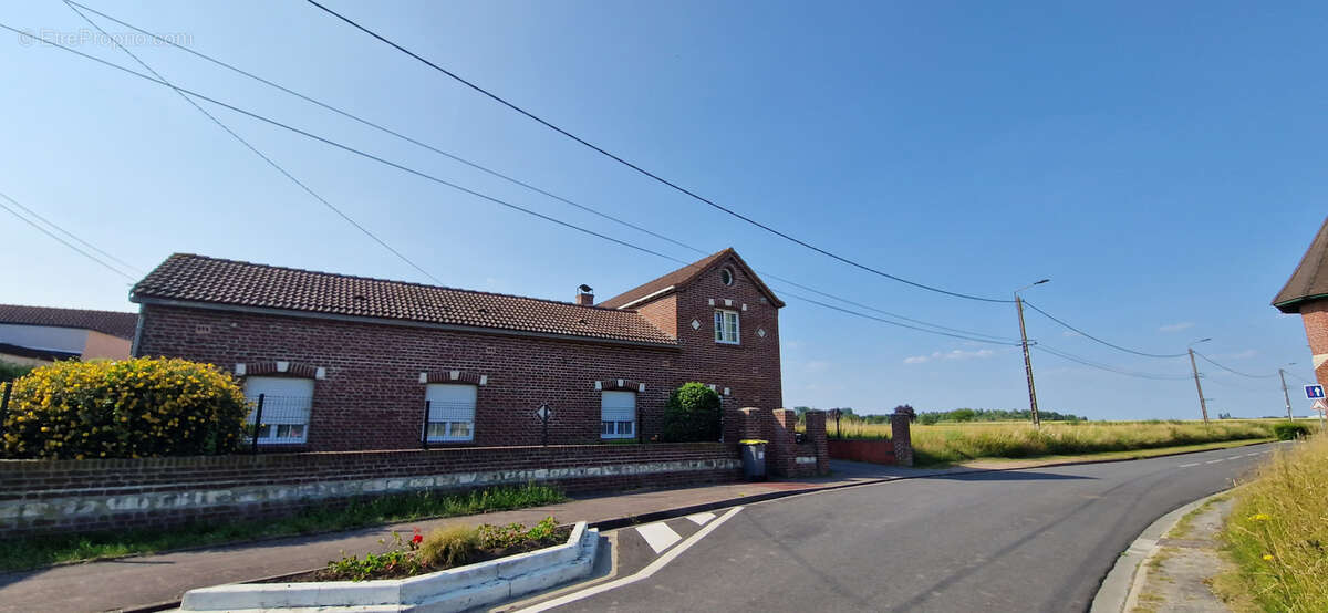 Maison à MARQUILLIES