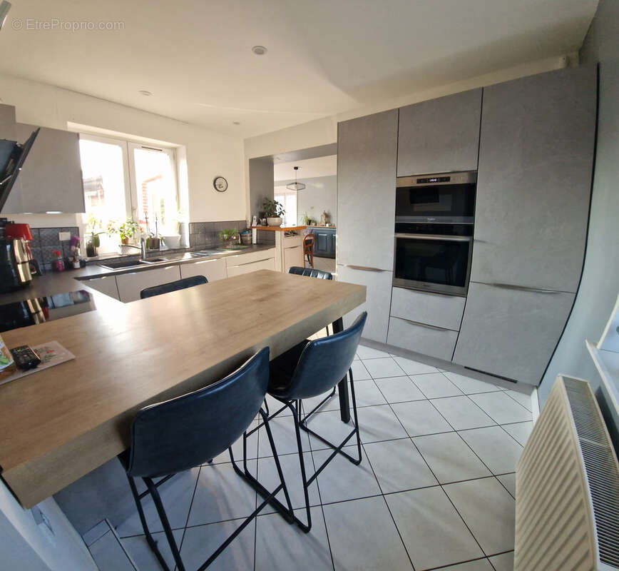 Maison à MARQUILLIES