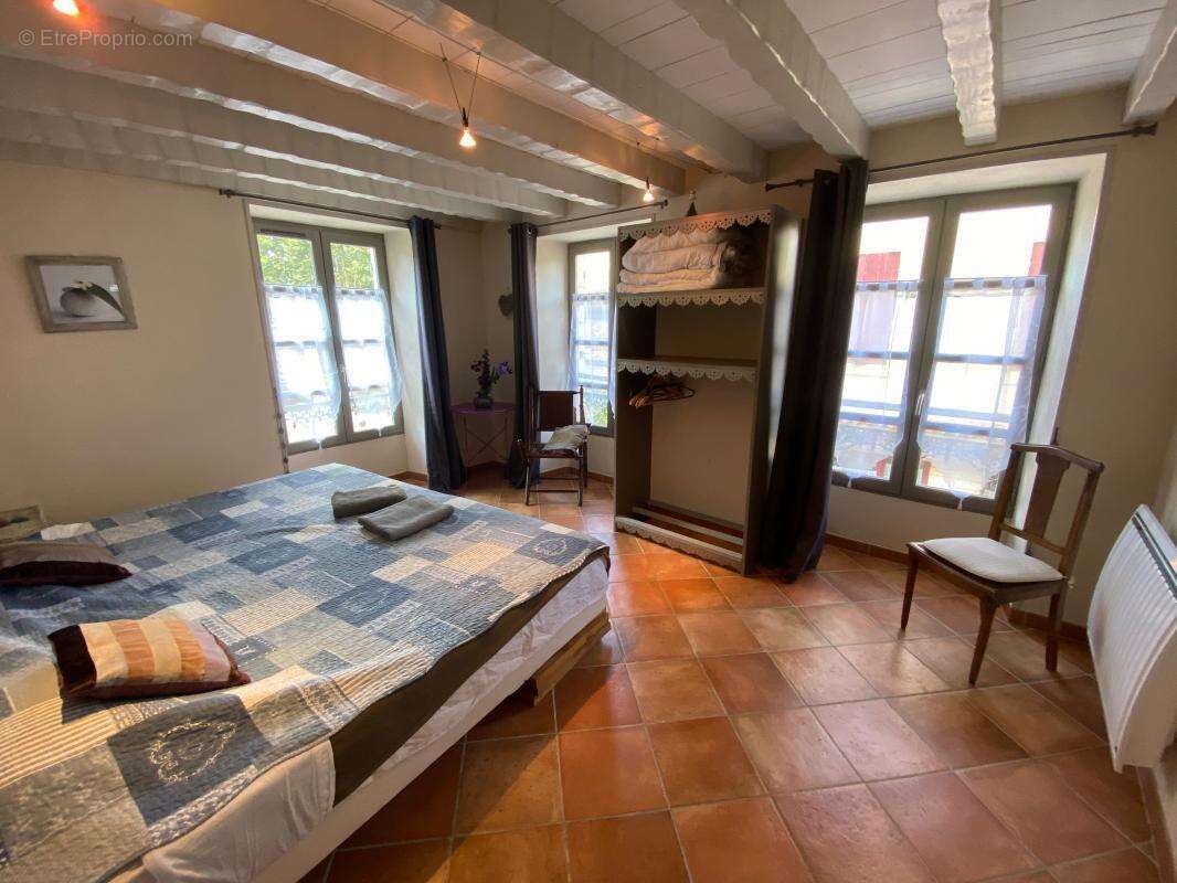 Maison à SAINTE-ALVERE