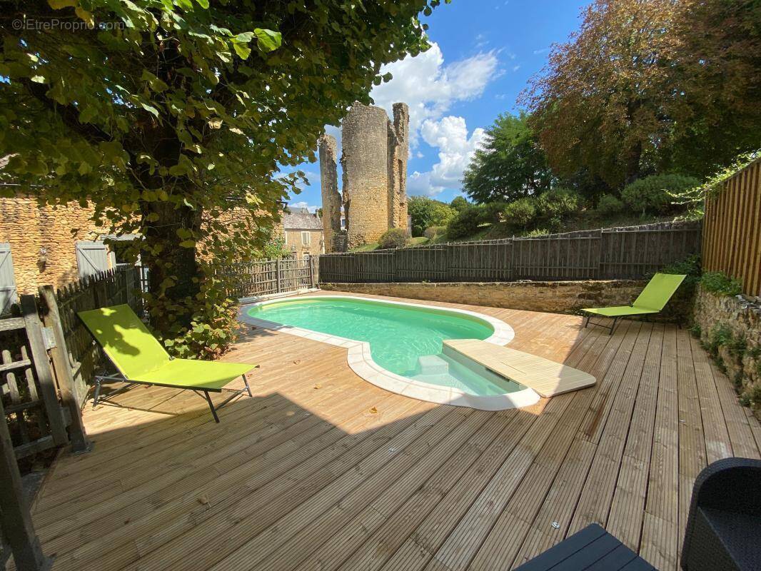 Maison à SAINTE-ALVERE