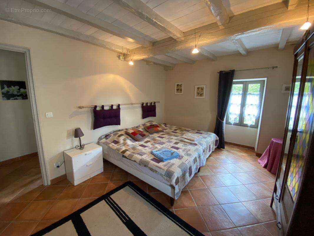 Maison à SAINTE-ALVERE